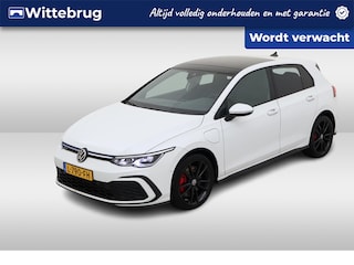 Volkswagen Golf 1.4 eHybrid GTE / AUTOMAAT/ 245 PK/ PANO/ CAMERA/ PARK. SENSOREN/ DODE HOEK/ STOEL-STUURVERWARM/ ADAPT. CRUISE/ IQ. LIGHT/ APP-CONNECT/ NAVI/ CLIMA/ 18" LMV