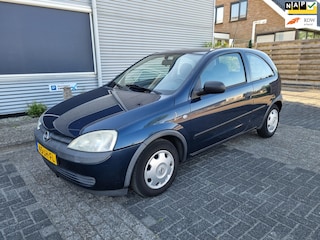 Opel Corsa 1.2-16V 3-Drs Bj: 2002 NAP!