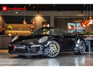 Porsche 911 Cabrio 3.8 Turbo S Orig. 49000 km! UNIEK! ENIG! NIEUW! Black Optic, Vol leder Adapt. Sportstoelen 18 weg / Memory, Ceramic PCCB, Sport Chrono/ Design, Carbon, Burmester, PDLS+, Leder Pakket, Home-Link, DAB, Camera, PCM, PTV+, PDCC, PADM, 20''
