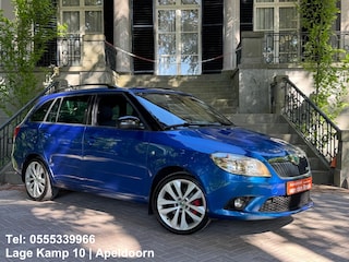 Skoda Fabia Combi 1.4 TSI RS Dsg/Auto 180Pk Navi Panorama Dealer-Onderhouden Climate Cruise Ctr Stoelverw Pdc Nw Apk