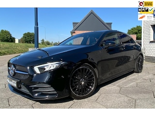 Mercedes-Benz A-klasse 180 Business Solution AMG/ Virtual CP/ Pano/ Camera