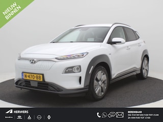 Hyundai Kona EV Fashion 64 kWh / 3 Fase Laden / HUD Display / Navigatie / Historie aanwezig / Accu SoH 100% / Cruise Control / Airco Climate control /