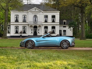 Aston Martin Vantage Roadster 4.0 | Premium audio | 360 cam | Q-color | Caribbean Blue Pearl