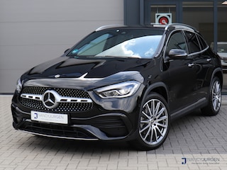Mercedes-Benz GLA 250 e Business | AMG Limited | Two Tone Leder | Adapt. Cruise Control | Apple Car Play/Android Auto | MBUX | Parkeer Pakket | Camera | Spiegel Pakket | 20" LM AMG |
