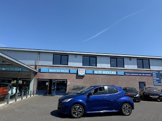 Toyota Yaris 1.5 VVT-i 92kw | Business Plus 5-Drs | Airco-Ecc | Navi | Carplay