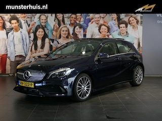 Mercedes-Benz A-klasse 180 Ambition - *AMG-LINE!* *Afneembare trekhaak & Panoramadak!* - Stuurverwarming, 18" LMV
