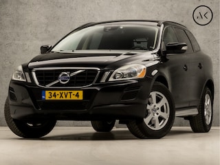 Volvo XC60 2.0 T5 Luxury Sport 241Pk Automaat (NAVIGATIE, CLIMATE, CAMERA, GETINT GLAS, LEDEREN SPORTSTOELEN, STOELVERWARMING, BLUETOOTH, CRUISE, TREKHAAK, NIEUWSTAAT)