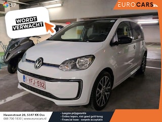 Volkswagen Up Style Climate control Stoelverwarming Cruise control Parkeersensor achter + camera Lichtmetalen velgen
