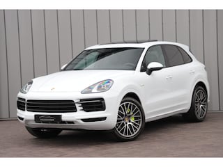 Porsche Cayenne 3.0 E-Hybrid | 462PK | Pano | Adaptief-onderstel | Memory | Bose | Matrix-led | Sport-chrono | Stoelverwarming | 2020.