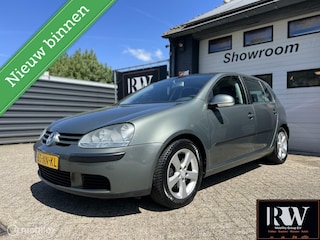 Volkswagen Golf 1.6 FSI Sportline airco, cruise, NAP!