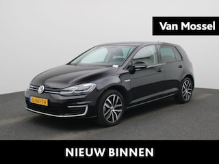 Volkswagen Golf | Automaat | Climatronic (Automatische Airco) | Parkeersensoren | Lichtmetalen Velgen 'Madrid' | Navigatie | LED