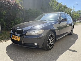 BMW 3-serie Touring 318i Business Line / AUTOMAAT / PANORAMADAK / NAVI / 174dkm!