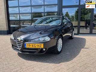 Alfa Romeo 147 1.6 ,Business, 1 eigenaar, Nwe APK