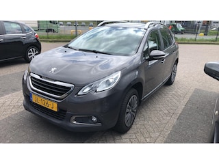Peugeot 2008 1.2 82pk Active |Dealer onderhouden| Navigatie | Trekhaak | Panorama dak | Airco | Cruise control |