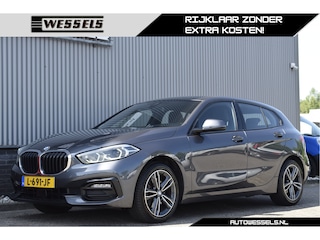 BMW 118i Business Edition Virtual cockpit, Trekhaak, Cruise, Carplay, PDC, NAP