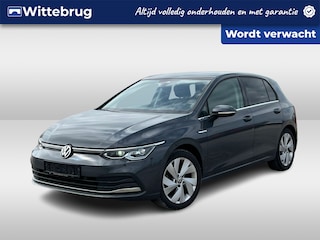 Volkswagen Golf 1.5 eTSI 150pk DSG Style / Panorama dak / Camera / Head-up display / Memory Seat /  IQ LED / Stoelverwarming voor en achter / Keyless entry/start / 18'' Licht metaal / Navigatie / Carplay / Standkachel