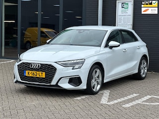 Audi A3 Sportback 30 TFSI Business edition/LED/APP-CONNECT/digitale klok/NL-AUTO NAP!!