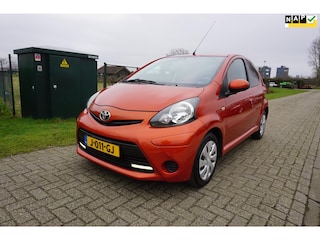 Toyota Aygo 1.0 VVT-i Dynamic Orange LED