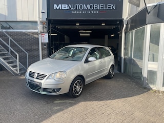 Volkswagen Polo 1.2 Easyline/Nieuwe APK/Airco/5Deurs/Grijs!