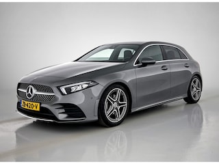 Mercedes-Benz A-klasse 180 Business Solution AMG Automaat (PANORAMADAK, TREKHAAK ELEKT. WEGKLAPBAAR, CAMERA, STOELVERWARMING)