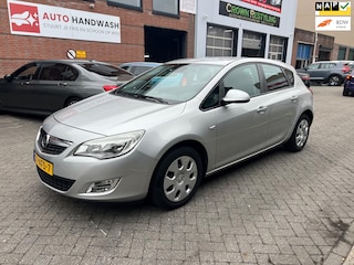 Opel Astra 1.4 Turbo Edition 140pk 6 bak Airco Cruise NAP