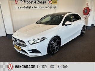 Mercedes-Benz A-klasse 200 Premium Plus AMG | Panoramadak | Sfeerverlichting | Volledig digital dashboard | Lederen/Alcantara bekleding | Adaptieve demping | Lane assist | Cruise control | Climate control | Stoelverwarming | Navigatie | 18''INCH