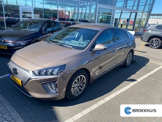 Hyundai Ioniq Comfort EV 38 kWh |1E EIGENAAR | TREKHAAK | ADAPTIVE CRUISE | CAMERA | CARPLAY | CLIMATE CONTROL
