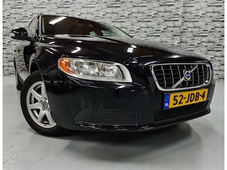 Volvo V70 2.0F Momentum* Navi*PDC*Leder*Trekhaak*Climate*!