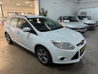 Ford Focus Wagon 1.0 EcoB. Edit. Plus