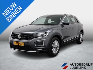 Volkswagen T-Roc 1.5 TSI 150 pk Automaat Sport Business R