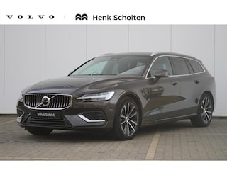 Volvo V60 T6 Plug-in hybrid AWD Essential Edition | Verwarmbare voorstoelen en achterbank | Verwarmbaar stuurwiel  | Park Assist voor + achter | Parkeercamera achter | Adaptieve Cruise Control met Pilot Assist | Blind Spot Information System | Apple carplay/Android auto | 18 inch Lichtmetalen velgen |