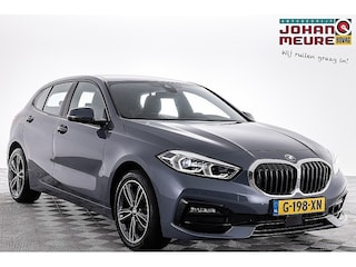 BMW 118 118i Executive Edition Automaat | Sportstoelen + stuur| storm bay | *HEMELVAART OPEN v.a 11u tot 17u*