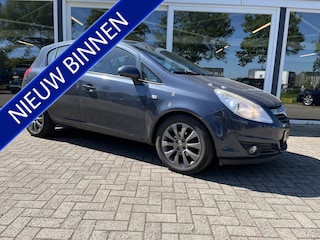 Opel Corsa 1.4-16V Enjoy Airco / Cruise / LMV