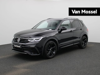 Volkswagen Tiguan 1.4 TSI eHybrid R-Line | 150 PK | Automaat | Trekhaak | 360* Camera (Helicopter View) | Black Style | Digital Cockpit PRO | Park Assist | Navigatie | Stoel en Stuurwiel Verwarming