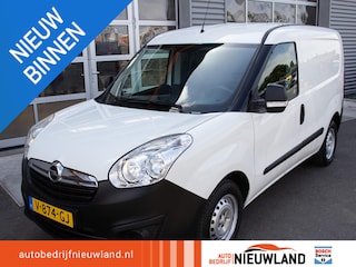 Opel Combo 1.3 CDTi L1H1 Edition oprij plateau achter .