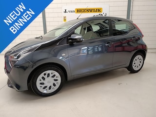 Toyota Aygo 1.0 VVT-i x-play