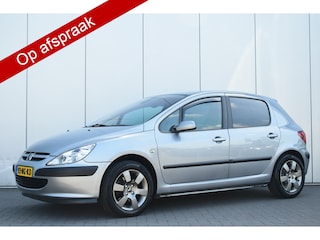 Peugeot 307 2.0-16V XT Automaat Leer/Verwarmd, Priv/Glass Ecc Cruise Trekhaak/afn 109dkm!