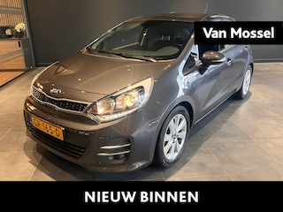 Kia Rio 1.2 CVVT ExecutiveLine Airco, Stoelverwarming, LM velgen Carplay, Set winterbanden op velg,