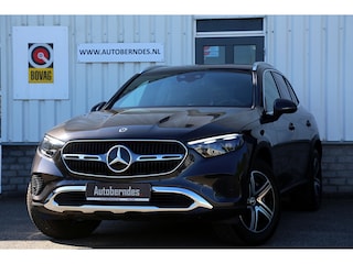 Mercedes-Benz GLC 300e Plug in hybride 4MATIC*Perfect Onderh.*Airmatic luchtvering/Elek. Trekhaak/ACC+stuurass./Leder/Stoelverw./Sfeer/Digital Light/Memorie/Elek. Klep/Dodehoek/Rijstrook/Camera/Apple Carplay-Android/Parkeersens.V+A/18 inch LM*