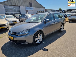 Volkswagen Golf Variant 1.6 TDI Comfortline 77kw Navi! Bj:2010