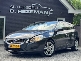 Volvo V60 2.0T 203PK Navigatie Cruise Control Trekhaak Climate Control Leder