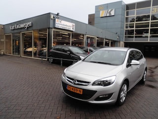 Opel Astra 1.7 CDTI DESIGN EDITION