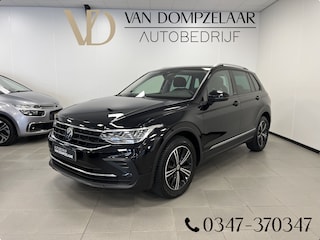 Volkswagen Tiguan 1.5 TSI ACTIVE / NAVI / CAMERA / STOEL-STUURVERW. / 1600KG TREKG.