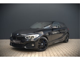 BMW 118i High Executive M Sport | Stoelverwarming | Navigatie | Cruise Control | Keyless | LCI2 | Parkeersensoren | DAB | Shadow Line | M Sport Remmen | HIFI | LED
