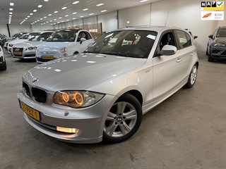 BMW 118i EffDyn. Ed. Busines / AIRCO / NIEUWE APK / NETTE AUTO