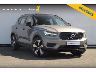 Volvo XC40 T4 211PK Automaat R-design / Adaptieve cruise control / Panoramadak / Keyless entry / Stoel - en stuurwielverwarming / Elektrische achterklep / Apple carplay /parkeersensoren met camera / Elektrische stoelen