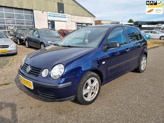 Volkswagen Polo 1.4-16V 5-Drs Bj:2002 NAP!