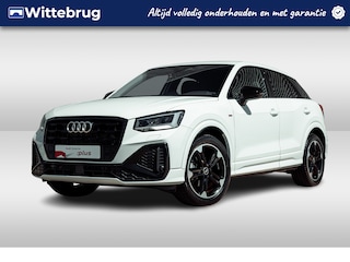 Audi Q2 35 TFSI 150pk s-tronic S Line exterieur | Trekhaak | Apple Carplay | Parkeersensoren achter | Sportstoelen | Stoelverwarming | Comfortsleutel | Elektr achterklep