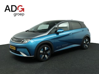 BYD Dolphin Design 60 kWh Navigatie | Stoelverwarming | 427 km WLTP | Panoramadak | Bi-tone |