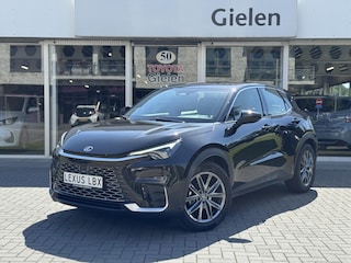 Lexus LBX 1.5 Hybrid Elegant | Eerste eigenaar, Stoel + Stuurverwarming, 18 inch, Dodehoekherkenning, Parkeersensoren